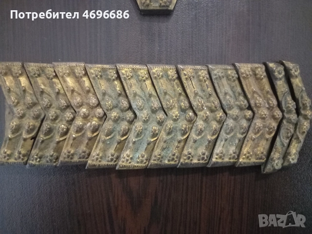 Час от антикварен стар колан