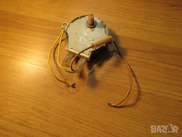 Двигател за микровълнова фурна бавнооборотен двигател 4 оборота в минута 4 вата захранване 220 волта