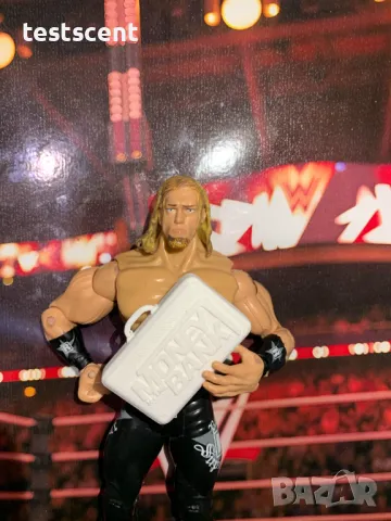 Kуфарче за екшън фигурки / играчки WWE Money In the Bank Briefcase  Договорът в куфарчето, снимка 12 - Колекции - 48939198