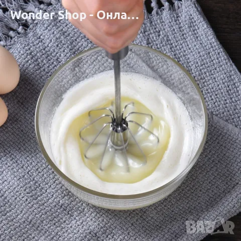 ВИДЕО РЕВЮ в снимките Кухненска бъркалка с автоматично въртене, снимка 2 - Миксери - 49100191