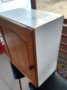 Горен единичен кухненски шкаф от чам с две прегради, снимка 3