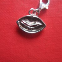 Сребърен медальон висулка с камъни 925, снимка 5 - Колиета, медальони, синджири - 36700297