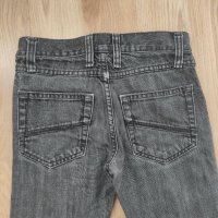 Детски дънки, с накъсвания, размер 134, снимка 6 - Детски панталони и дънки - 43326523