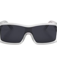 Оригинални unisex слънчеви очила United Colors of Benetton тип маска -49%, снимка 1 - Слънчеви и диоптрични очила - 43912274