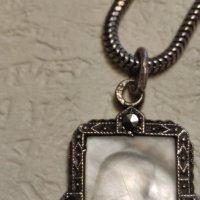 Сребърен синджир със седефена висулка (216), снимка 5 - Колиета, медальони, синджири - 43148277