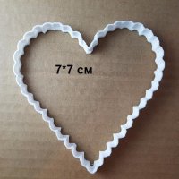 Къдраво сърце Пластмасов резец форма за тесто бисквитки фондан торта, снимка 1 - Форми - 27071343
