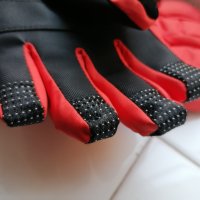 Продавам детскоюношески ръкавици за сноуборд /ски висок клас с мембрана Hipora и термоизолация Tinsu, снимка 8 - Ръкавици - 43944915