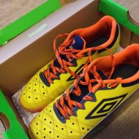 Футболни обувки  , маратонки Umbro 40, снимка 2 - Маратонки - 32721551