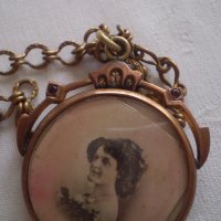 Колие с висулка викториянски период пандетив медальон, снимка 8 - Антикварни и старинни предмети - 39005963