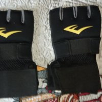 Оригинални ръкавици на Everlast, снимка 1 - Спортна екипировка - 27552698