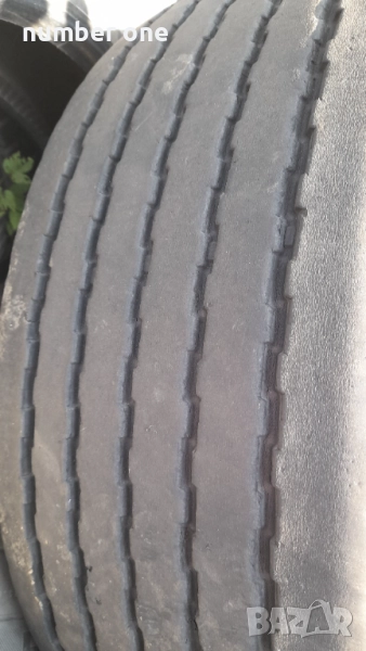 Гуми 385 65 22.5, снимка 1