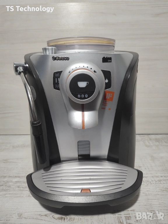 Кафеавтомат - робот Saeco Odea Giro, снимка 1