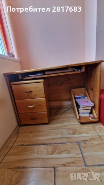 Поръчково бюро от масив чам, снимка 1