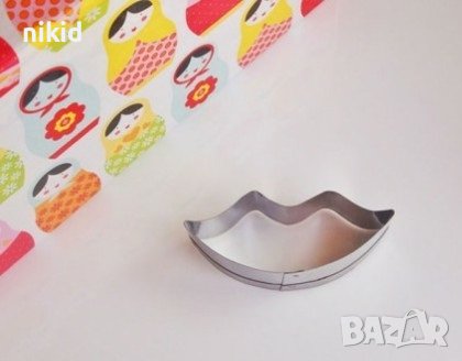 Усмихната уста устни метална форма резец бисквитки фондан, снимка 1