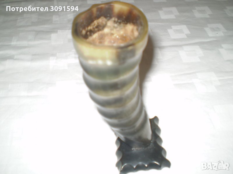 Ръчно изработена ваза от кост, снимка 1