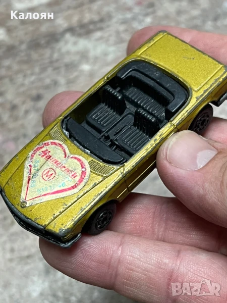 Метална количка vintage Matchbox Superfast No. 6 Mercedes 350 SL diecast vehicle from 1973. , снимка 1