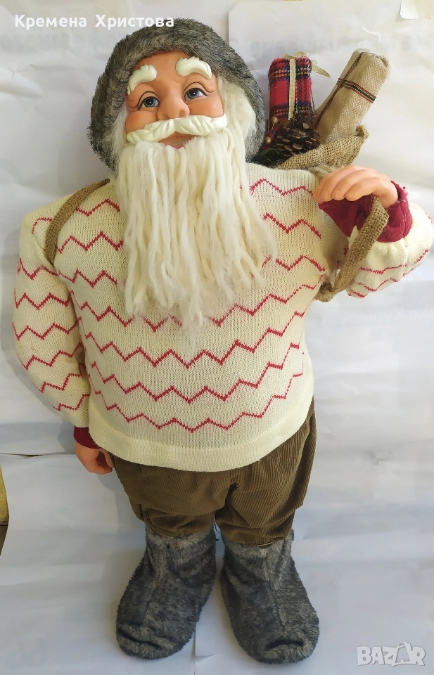 Дядо Коледа с чувал с подаръци , снимка 1
