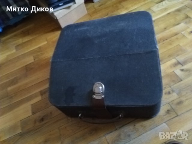 Пишеща машина от соца Москва нова в кожен калъф 1973г., снимка 13 - Антикварни и старинни предмети - 43765155