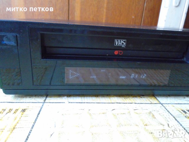 видео jvc hr-d150ee, снимка 2 - Плейъри, домашно кино, прожектори - 43786694