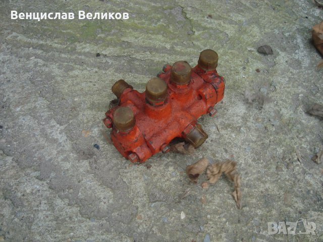 Спирачен разпределител, снимка 3 - Части - 27944410