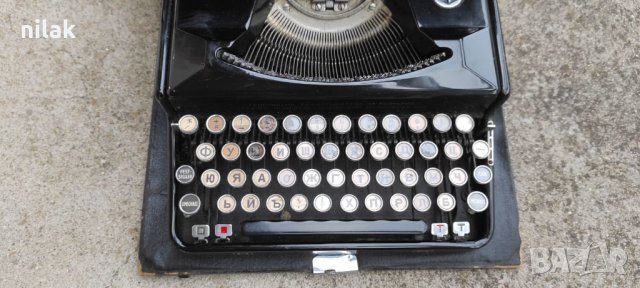 Продавам пишеща машина NAUMANN , снимка 2 - Антикварни и старинни предмети - 43062498