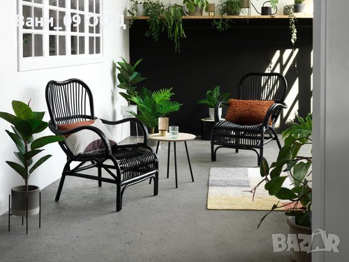 Красива помощна масичка, снимка 2 - Маси - 38258596