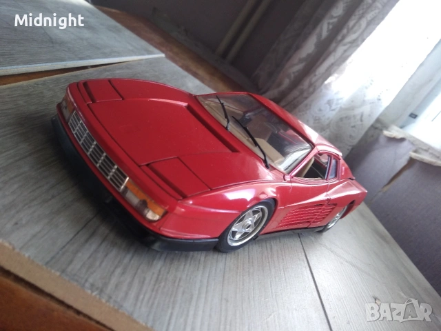 Ferrari Testarossa 1/18, снимка 7 - Колекции - 53137324