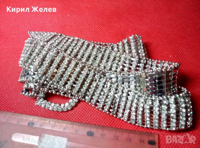 ПРЕКРАСЕН АЖУРЕН ДАМСКИ ПОСРЕБРЕН МЕТАЛЕН КОЛАН с БЛЕСТЯЩИ ФАСЕТИРАНИ КРИСТАЛИ 32867, снимка 9 - Колани - 47298506