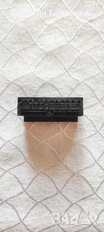 Cooler Master ATX 24 Pin 90° Power adapter, снимка 3 - Кабели и адаптери - 51624339