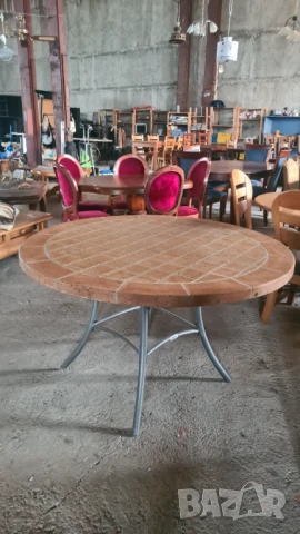 каменна маса с метални крачета , снимка 2 - Маси - 50682104