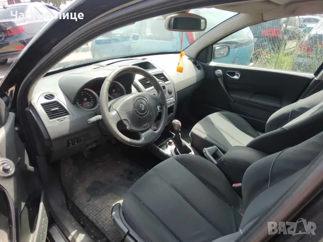 Renault Megane 2 Hatchback 1.9dci 120 к.с На части, снимка 4 - Автомобили и джипове - 49072795