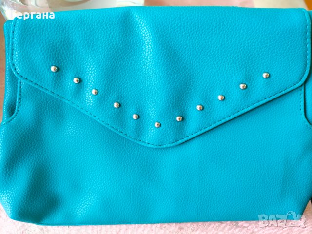 Малка чанта за през рамо, снимка 3 - Чанти - 33283060