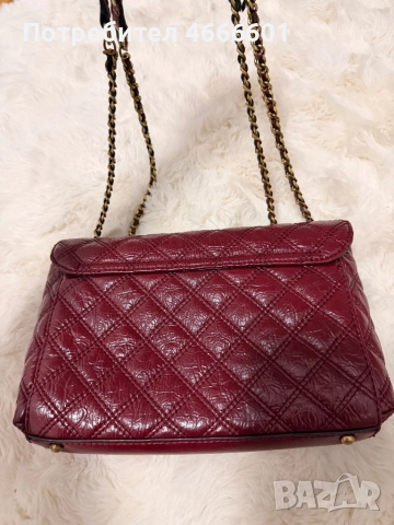 Чанта Guess , снимка 6 - Чанти - 52641735