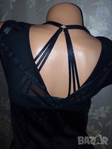 Amisu-Прекрасна черна рокля с релефни флорални мотиви и тюл- М, снимка 5 - Рокли - 33027368