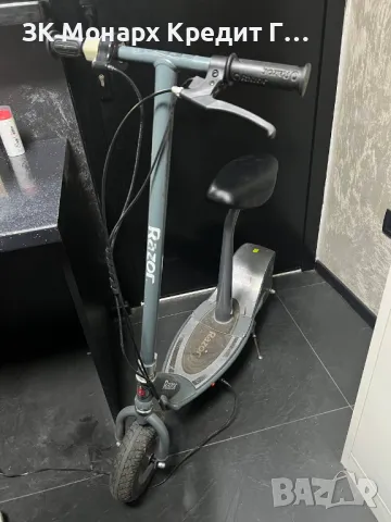 Електрическа тротинетка Razor E300S SEATED+зарядно