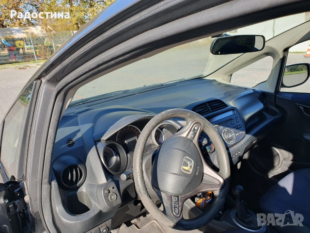 Honda jazz 1.4i-VTEC Газ/Бензин , снимка 6 - Автомобили и джипове - 53129770