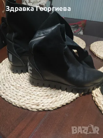 Продавам , снимка 3 - Дамски боти - 48904598