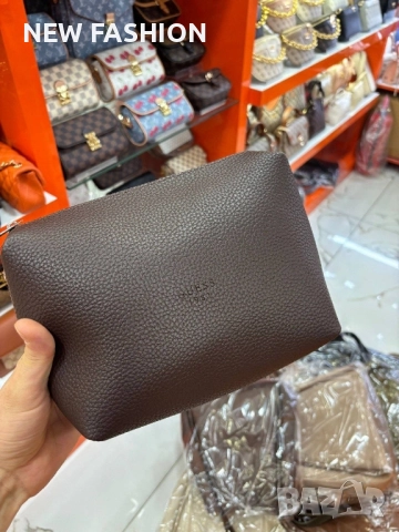 Дамски Чанти ✨ Guess , снимка 8 - Чанти - 52137123