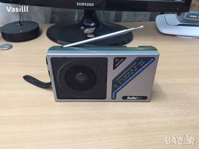 портативен радиоприемник AudioTon *отлично състояние* 