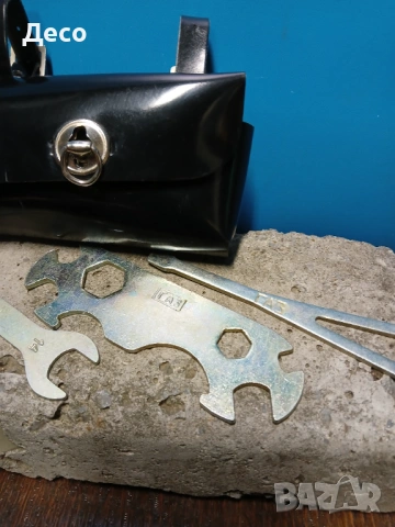 Стара чантичка със инструменти ГАЗ за ретро велосипед., снимка 3 - Други ценни предмети - 53477306