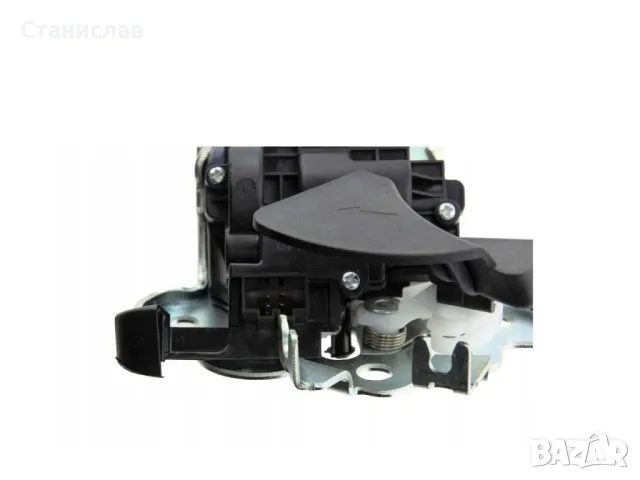 VW Jetta A6 Машинка за заключване на багажник , снимка 4 - Части - 50358222