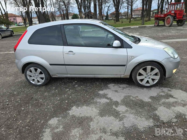 Ford Fiesta V 1.3i 68hp Clima-Holand -TIPTOP!, снимка 3 - Автомобили и джипове - 53433869