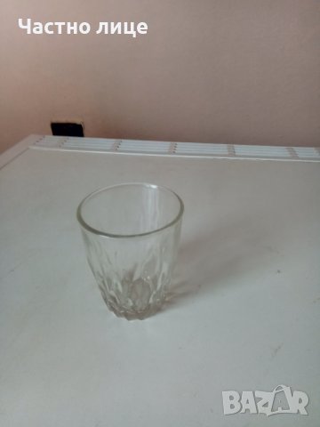 Стъклени чаши 12 броя-6 лева.