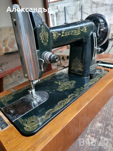 Старинна шевна машина