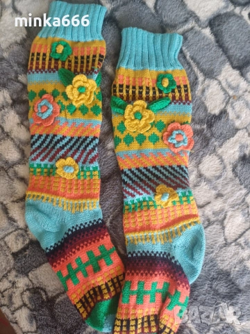 Ръчно плетени чорапи., снимка 2 - Дамски чорапи - 52863859