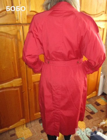 Дамски червен шлифер М, L