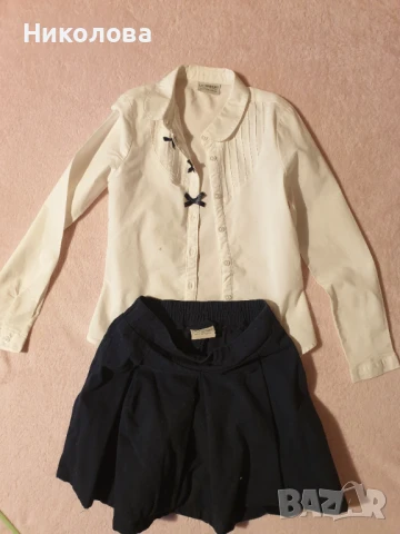 Продавам детски комплект от уайкики, синя плисирана поличка и бяла риза, размер 128-134 см