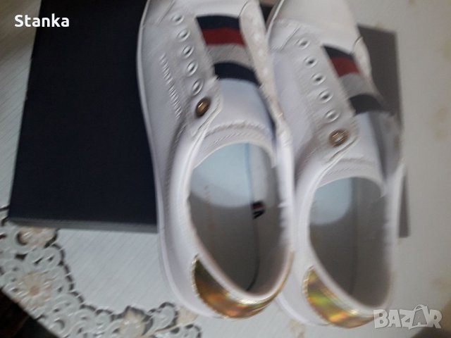 Дамски обувки- сникерси, снимка 3 - Дамски ежедневни обувки - 34623179