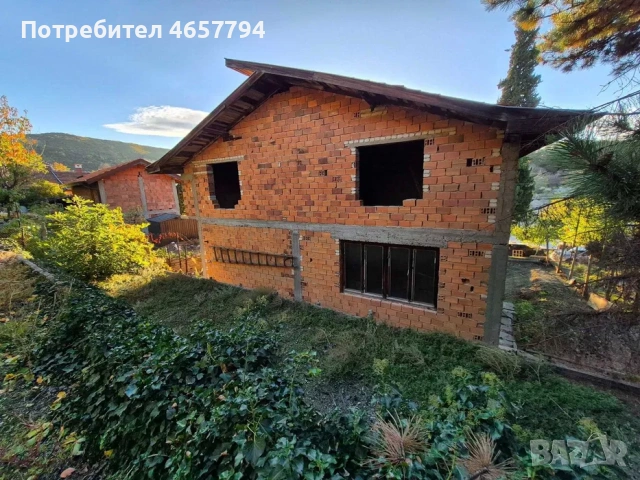 Триетажна къща в Брестовица!  94610, снимка 2 - Къщи - 53020725