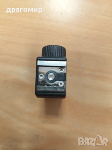 стойка за светкавица или лампа, снимка 2 - Чанти, стативи, аксесоари - 49633900